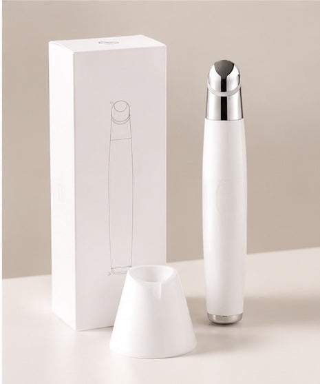 Packshot complet du Wand Contour des Yeux Lumivae avec sa boîte